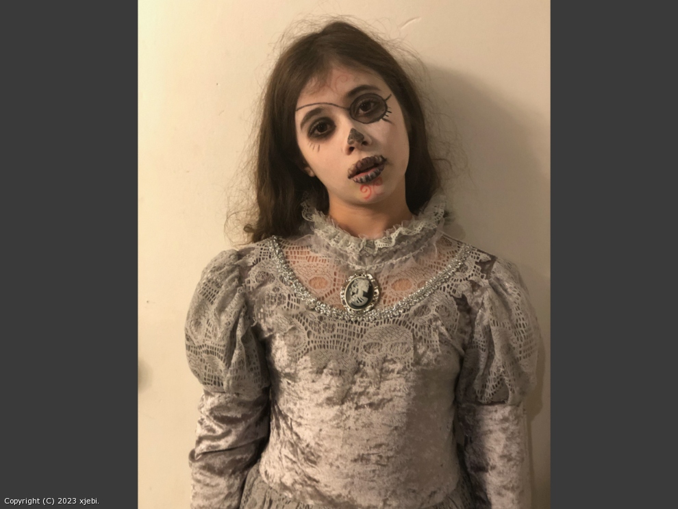 Josie at Halloween by xjebi